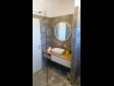 Apartmani Summer Sun SA1(2+1), A2(2+2), A3(4+2), A4(4+2) Privlaka - Rivijera Zadar   - Apartman - A4(4+2): kupaonica s toaletom