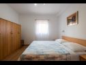 Apartmani Armitage - family friendly: A1(4), A2(4+1), A3(2+1), A4(2+1), A5(2+1) Privlaka - Rivijera Zadar   - Apartman - A1(4): spavaća soba