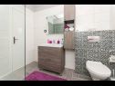 Apartmani Dama - 10 m from beach: A1(6+1) Sukošan - Rivijera Zadar   - Apartman - A1(6+1): kupaonica s toaletom