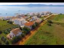 Apartmani Anita - 100 m from the beach: A1(2+2), SA2(2+2), A3(2+2), A4(2+2) Sukošan - Rivijera Zadar   - detalj (kuća i okolica)