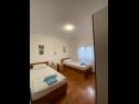 Apartmani Draga - comfortable & afordable: A1(2+2), A2(6), A3(2+2) Vir - Rivijera Zadar   - Apartman - A2(6): spavaća soba