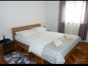 Apartmani Bozica - 70m from the beach & parking: A1(4), A2-prvi kat(4+1), A3(4), A4-drugi kat(4+1) Vir - Rivijera Zadar   - Apartman - A2-prvi kat(4+1): spavaća soba
