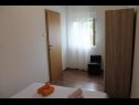 Apartmani Snjeza - 80 m from beach: A1 Studio (4), A2 Apartman (2+2) Vir - Rivijera Zadar   - Apartman - A2 Apartman (2+2): spavaća soba