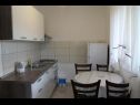 Apartmani Snjeza - 80 m from beach: A1 Studio (4), A2 Apartman (2+2) Vir - Rivijera Zadar   - Apartman - A2 Apartman (2+2): kuhinja i blagovaonica