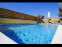Apartmani Suza - relaxing & beautiful: A1(2+2), A2(4+2) Zadar - Rivijera Zadar   - bazen
