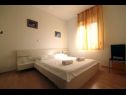 Apartmani Eddie - great location & comfor: A1(4), A2(4), A3(4), A4(4) Zadar - Rivijera Zadar   - Apartman - A3(4): spavaća soba