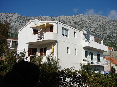Apartmani Durda1 - 50 m from beach: A1(2+2), B2(2+2), C3(2+1) Igrane - Rivijera Makarska  