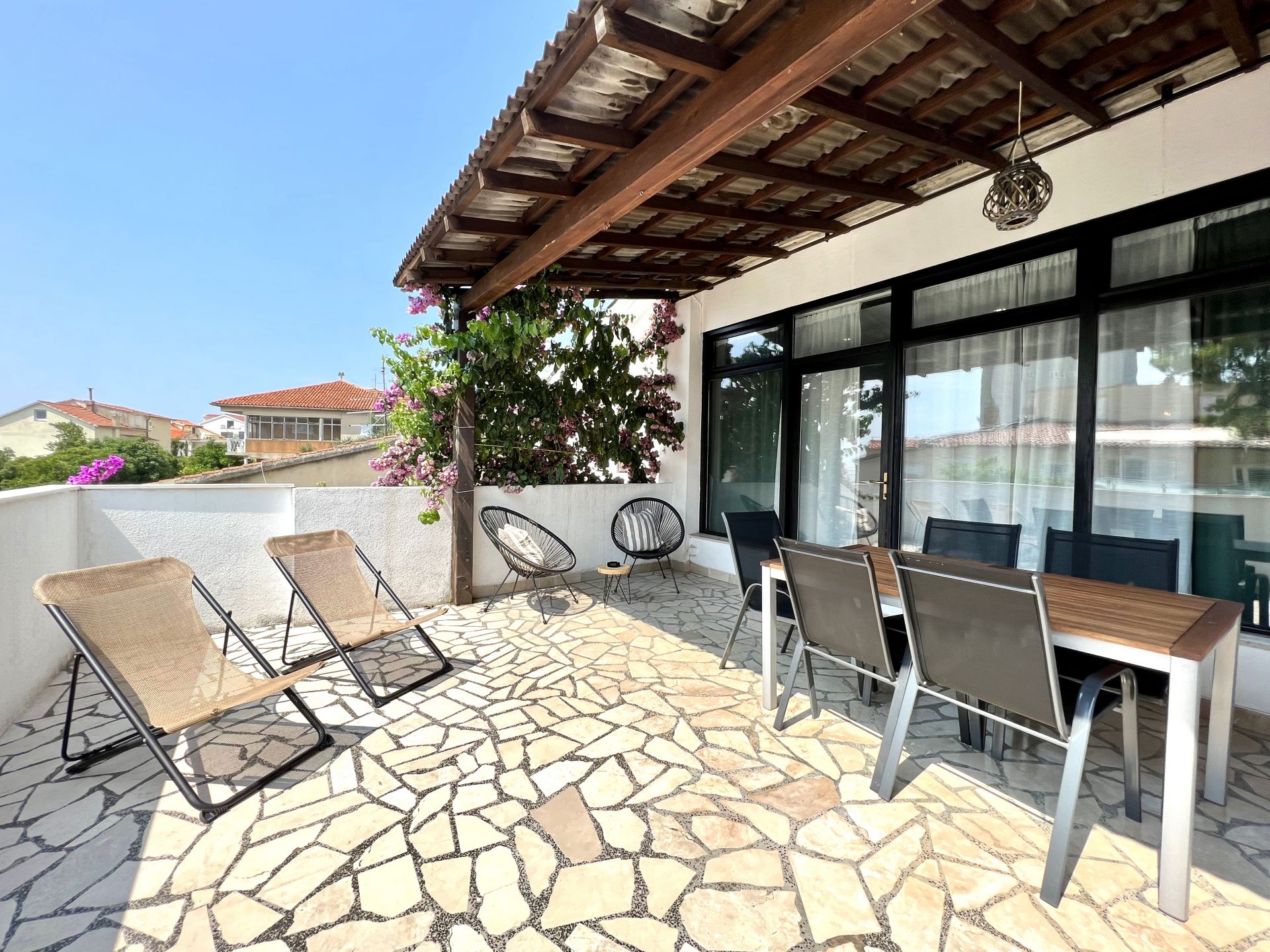 Apartmani Denis - great location & large terrace: A1(5) Makarska - Rivijera Makarska  