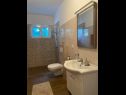 Apartmani Renci - 100 m from sea: A1(8+2) Biograd - Rivijera Biograd   - Apartman - A1(8+2): kupaonica s toaletom