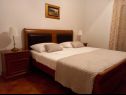 Apartmani Renci - 100 m from sea: A1(8+2) Biograd - Rivijera Biograd   - Apartman - A1(8+2): spavaća soba