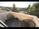 Kuća za odmor Villa Milka - heated pool: H(12) Sveti Filip i Jakov - Rivijera Biograd  - Hrvatska - H(12): balkon