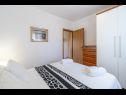 Apartmani Azure Sea A1(2+2) Uvala Makarac (Milna) - Otok Brač   - Apartman - A1(2+2): spavaća soba