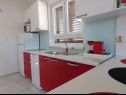 Apartmani Coloured - apartments on island: A1 - plavi (4):, A2 -zeleni (4):, SA3 - studio (2+1):, A4 - bijeli (4+2): Povlja - Otok Brač   - Studio apartman - SA3 - studio (2+1):: kuhinja