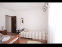 Apartmani Mira - great location & free Bbq: A1(2+2), A2(2+1) Splitska - Otok Brač   - Apartman - A1(2+2): spavaća soba