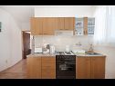 Apartmani Mira - great location & free Bbq: A1(2+2), A2(2+1) Splitska - Otok Brač   - Apartman - A1(2+2): kuhinja
