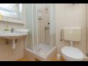 Apartmani Vlado - cosy & afordable: SA1(2), A2(3), A3(5) Supetar - Otok Brač   - Apartman - A3(5): kupaonica s toaletom