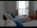 Apartmani Mar - 50 m from beach: A1(4+1), A2(4+1), A3(4+1) Sutivan - Otok Brač   - Apartman - A3(4+1): spavaća soba