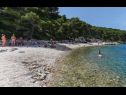 Kuća za odmor Jelka - 50 m from beach: H(10+2) Okrug Donji - Otok Čiovo  - Hrvatska - plaža