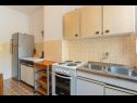 Apartmani Mici 1 - great location and relaxing: A1(4+2) , SA2(2) Cres - Otok Cres   - Apartman - A1(4+2) : kuhinja