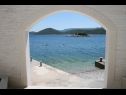 Apartmani At the sea - 5 M from the beach : A1(2+3), A2(2+2), A3(8+2), A4(2+2), A5(2+2), A6(4+1) Klek - Rivijera Dubrovnik   - pogled (kuća i okolica)