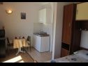 Apartmani i sobe Dar - 400 m from sea: SA1(2), A2(3), R3(2) Hvar - Otok Hvar   - Studio apartman - SA1(2): kuhinja i blagovaonica