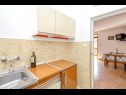 Apartmani Barba - Apartments with Air Conditioning: A1(2), A2(4), A3(4) Zavala - Otok Hvar   - Apartman - A2(4): kuhinja