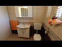 Apartmani Duda A1(2+2), A2(2+2) Malinska - Otok Krk   - Apartman - A2(2+2): kupaonica s toaletom