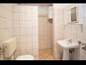 Apartmani Polo A1 (4+2) Vrbnik - Otok Krk   - Apartman - A1 (4+2): kupaonica s toaletom