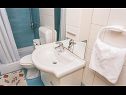 Apartmani Brusic A1(2) Vrbnik - Otok Krk   - Apartman - A1(2): kupaonica s toaletom