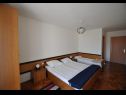 Apartmani Pava SA1 (2), SA2 (2) Vrbnik - Otok Krk   - Studio apartman - SA2 (2): spavaća soba