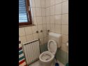 Apartmani Supec - near the sea: A1(4), A2(4) Vrbnik - Otok Krk   - Apartman - A2(4): kupaonica s toaletom