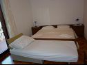 Apartmani Tonia - great location & afordable: A1(4+1), SA2(2) Mali Lošinj - Otok Lošinj   - Apartman - A1(4+1): spavaća soba