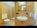 Apartmani Eli - 100 m from sea: A1(4), A2(2) Mali Lošinj - Otok Lošinj   - Apartman - A1(4): kupaonica s toaletom