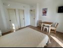 Apartmani Via - 250 m from sea: SA2(2), SA3(2), SA4(2), SA1(2) Brela - Rivijera Makarska   - Studio apartman - SA2(2): spavaća soba