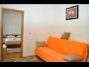 Apartmani i sobe Ljuba - 130 meter from sea SA1(2), SA2(2+1), SA6(2+1), A4(2+1), R3(2+1), R7(2+1) Makarska - Rivijera Makarska   - Apartman - A4(2+1): dnevni boravak