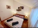 Apartmani Mila - 2 bedrooms and free parking: A4(4), A5(5) Makarska - Rivijera Makarska   - Apartman - A4(4): spavaća soba