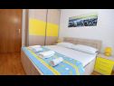 Apartmani Ennio - free parking: A1(6+2) Makarska - Rivijera Makarska   - Apartman - A1(6+2): spavaća soba