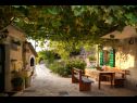 Kuća za odmor Mirta - rustic villa: H(4+2) Podgora - Rivijera Makarska  - Hrvatska - vrtna terasa