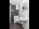 Apartmani Beti comfort - 300m from beach A1(3+1) Betina - Otok Murter   - Apartman - A1(3+1): kupaonica s toaletom