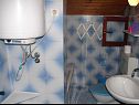 Apartmani Dragan - Economy Apartments: A1 Veci (4+1), A2 Manji (4+1) Jezera - Otok Murter   - Apartman - A1 Veci (4+1): kupaonica s toaletom