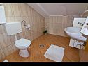 Apartmani Ankica - pool & garden A1(9), A2(8) Kampor - Otok Rab   - Apartman - A2(8): kupaonica s toaletom