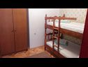 Apartmani Neva - 150m from sea: A1(6), A2(6) Primošten - Rivijera Šibenik   - Apartman - A1(6): spavaća soba