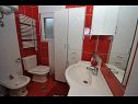 Apartmani Ivica - parking: A1(4+2), A2(4+1) Kaštel Gomilica - Rivijera Split   - Apartman - A1(4+2): kupaonica s toaletom