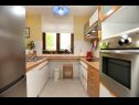 Apartmani Lidia - barbecue: A1(2+2) Kastel Stari - Rivijera Split   - Apartman - A1(2+2): kuhinja