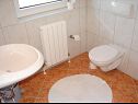 Apartmani i sobe Anka - with open jacuzzi: SA4(2), SA2(2), R1(2), R3(2), R5(2) Podstrana - Rivijera Split   - Studio apartman - SA2(2): kupaonica s toaletom