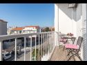 Apartmani Neven - comfortable & great location: A1(4+2) Split - Rivijera Split   - terasa