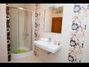 Apartmani Darko - spacious: A1(6+1) Split - Rivijera Split   - Apartman - A1(6+1): kupaonica s toaletom