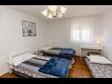 Apartmani Dragica - central : A2(3+1) Split - Rivijera Split   - Apartman - A2(3+1): spavaća soba