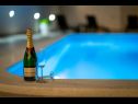 Apartmani Lux 1 - heated pool: A1(4), A4(4) Marina - Rivijera Trogir   - bazen
