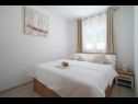 Apartmani Lux 2 - heated pool: A2(4+2), A3(4+2) Marina - Rivijera Trogir   - Apartman - A2(4+2): spavaća soba